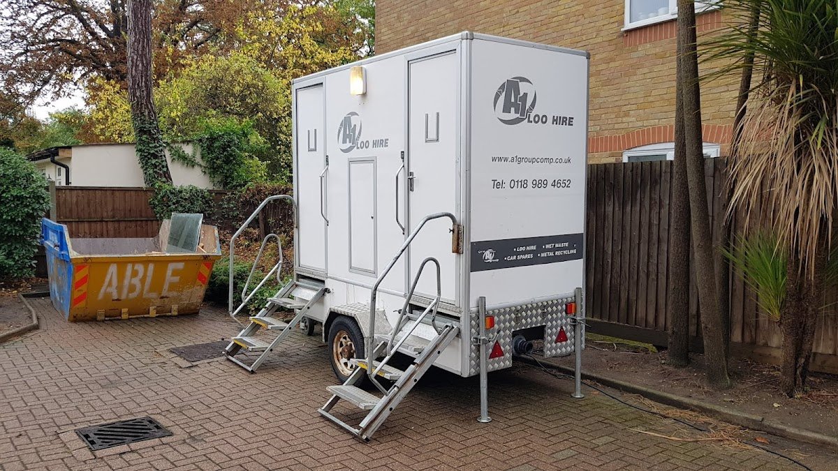 A1 Loo Hire - Photo 2