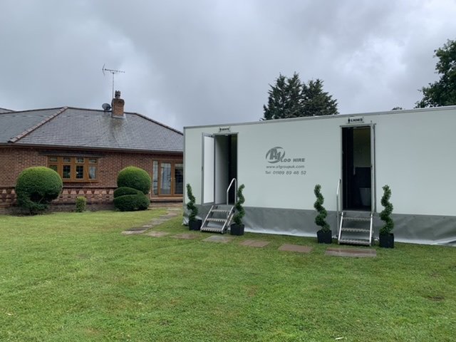 A1 Loo Hire - Photo 3