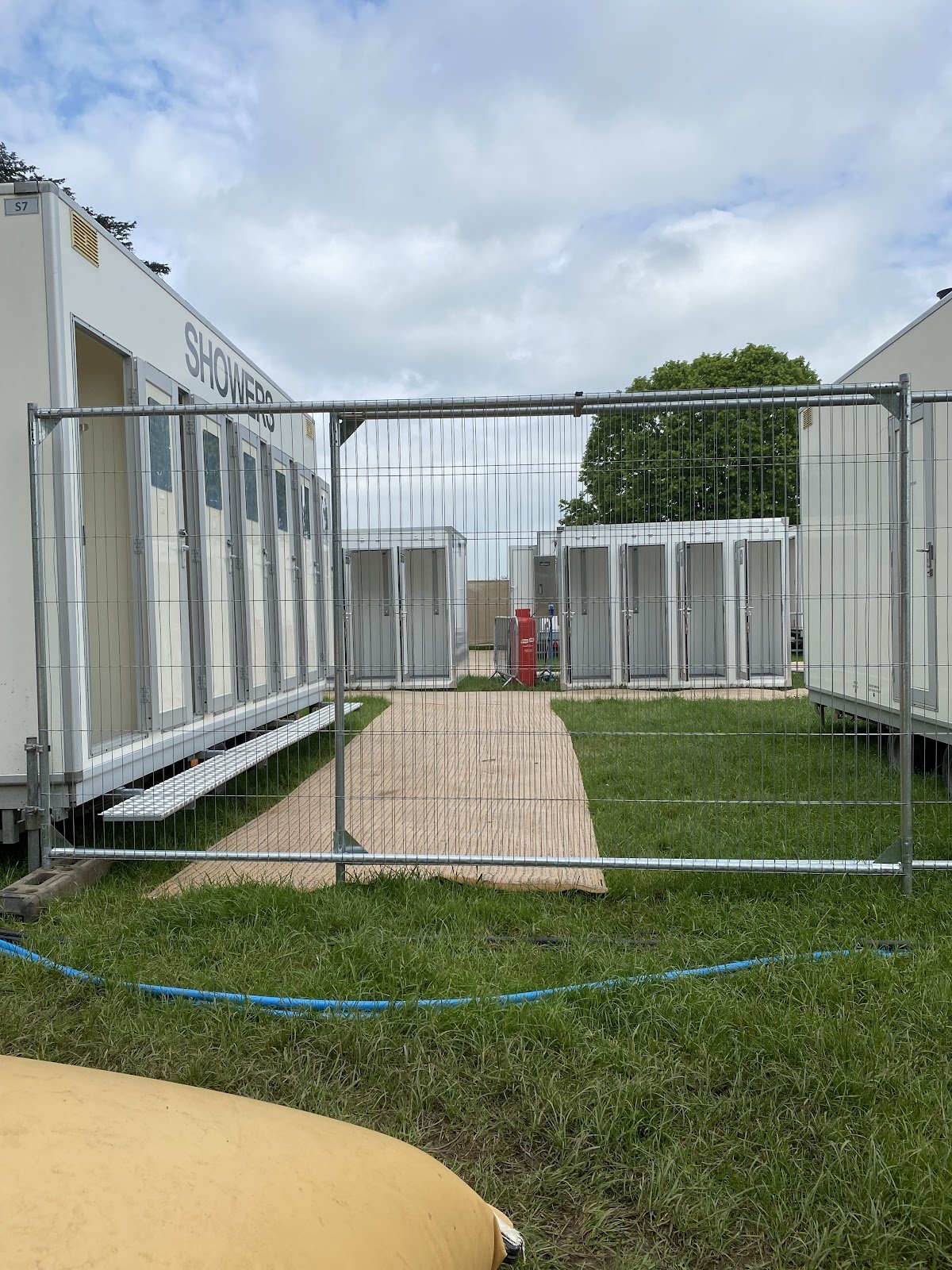 Blue Loos Event Hire Ltd - Photo 2