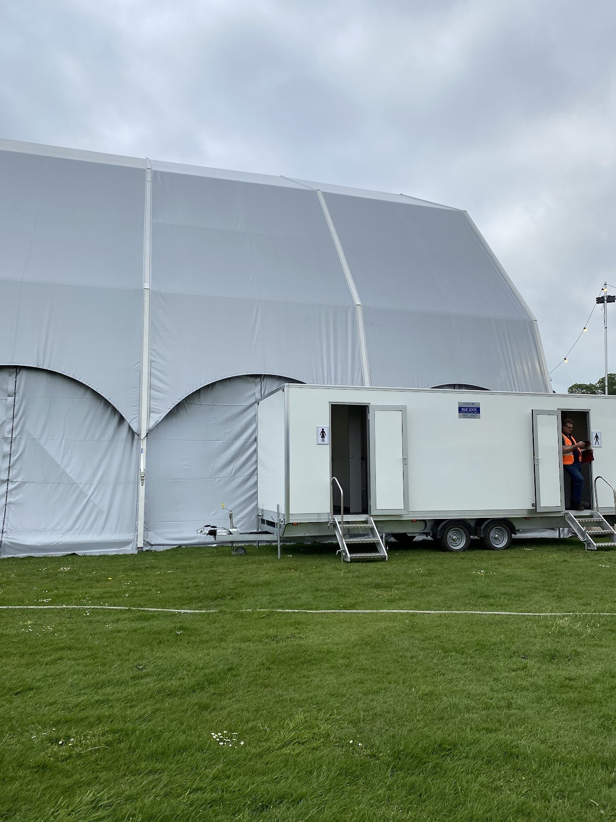 Blue Loos Event Hire Ltd - Photo 3