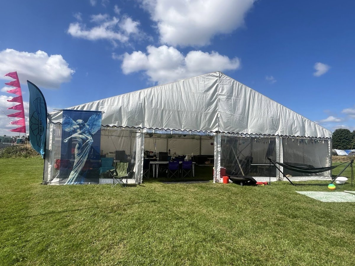 Buster Marquees - Photo 2