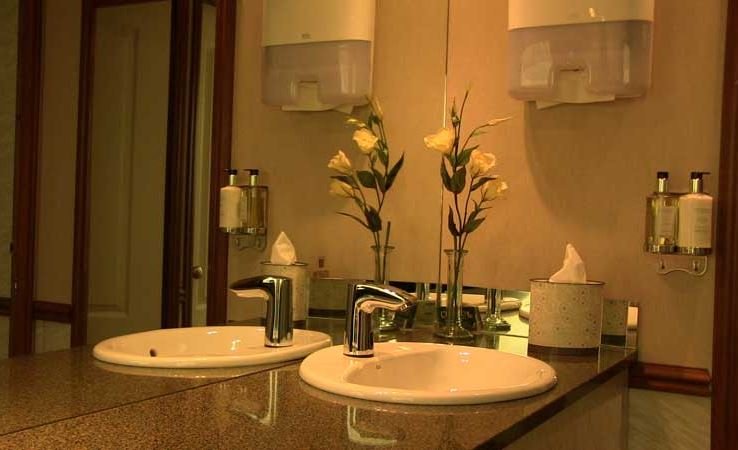 Classical Toilet Hire - Photo 4