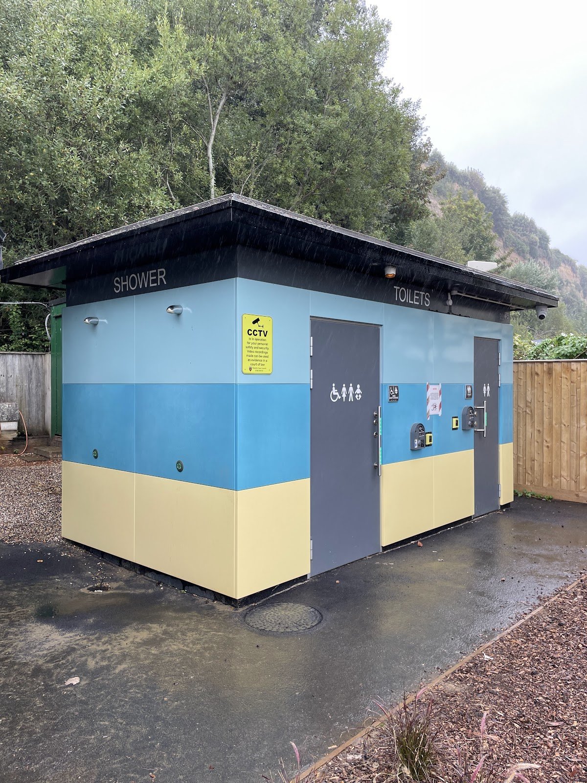 Cliff Lift Public Toilets (payment required)