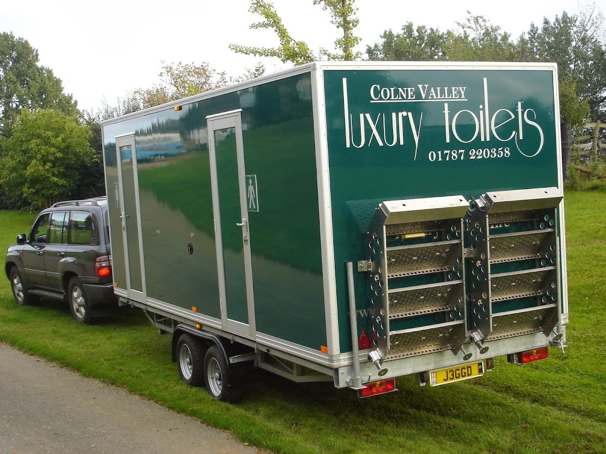Colne Valley Luxury Mobile Toilets - Photo 2