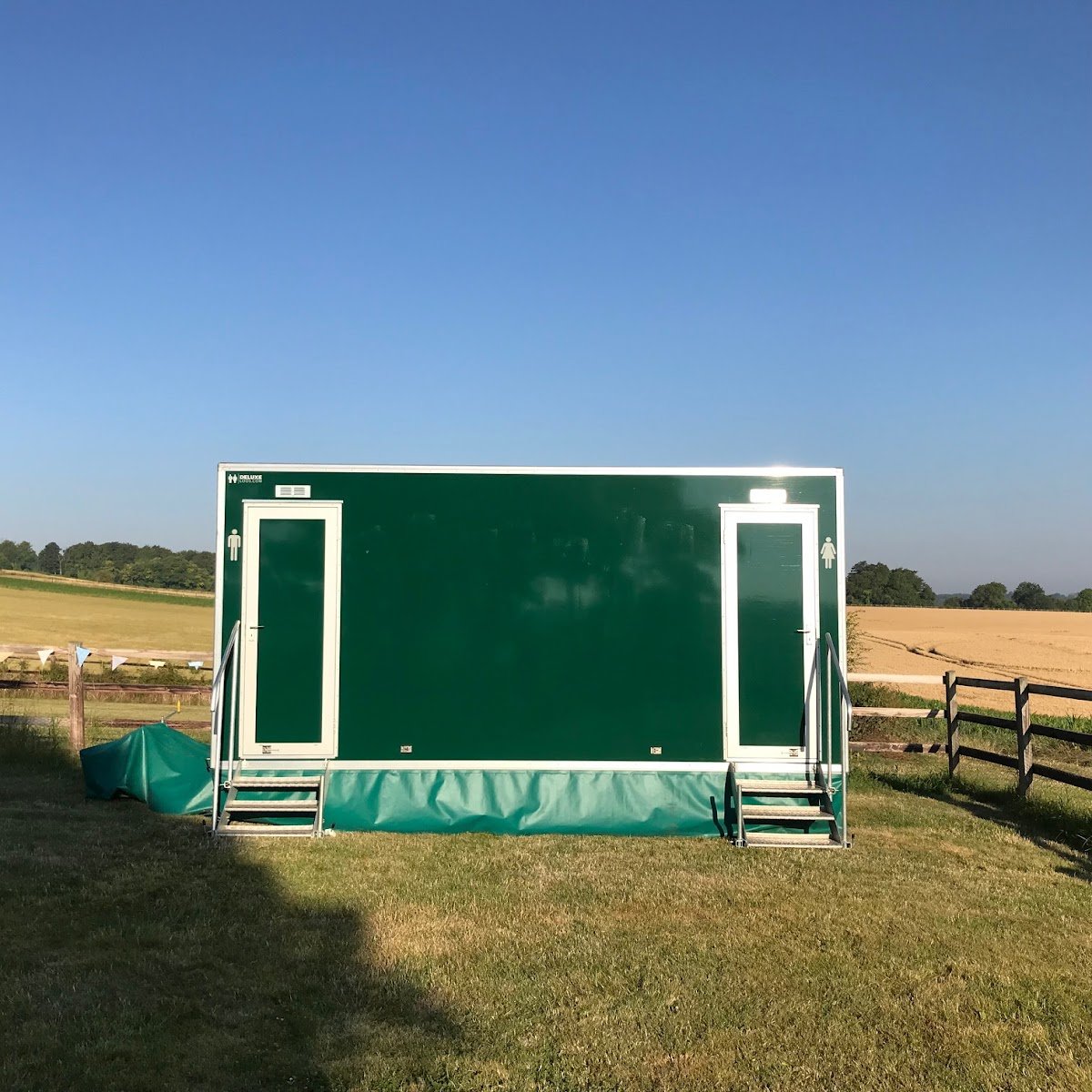 Deluxe Loos - Luxury Loo Hire - Photo 2