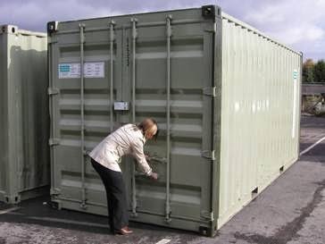 Elliott Hire - Leeds - Photo 4