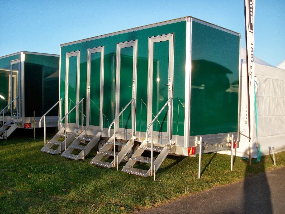 G & S Toilet Hire Ltd - Photo 4