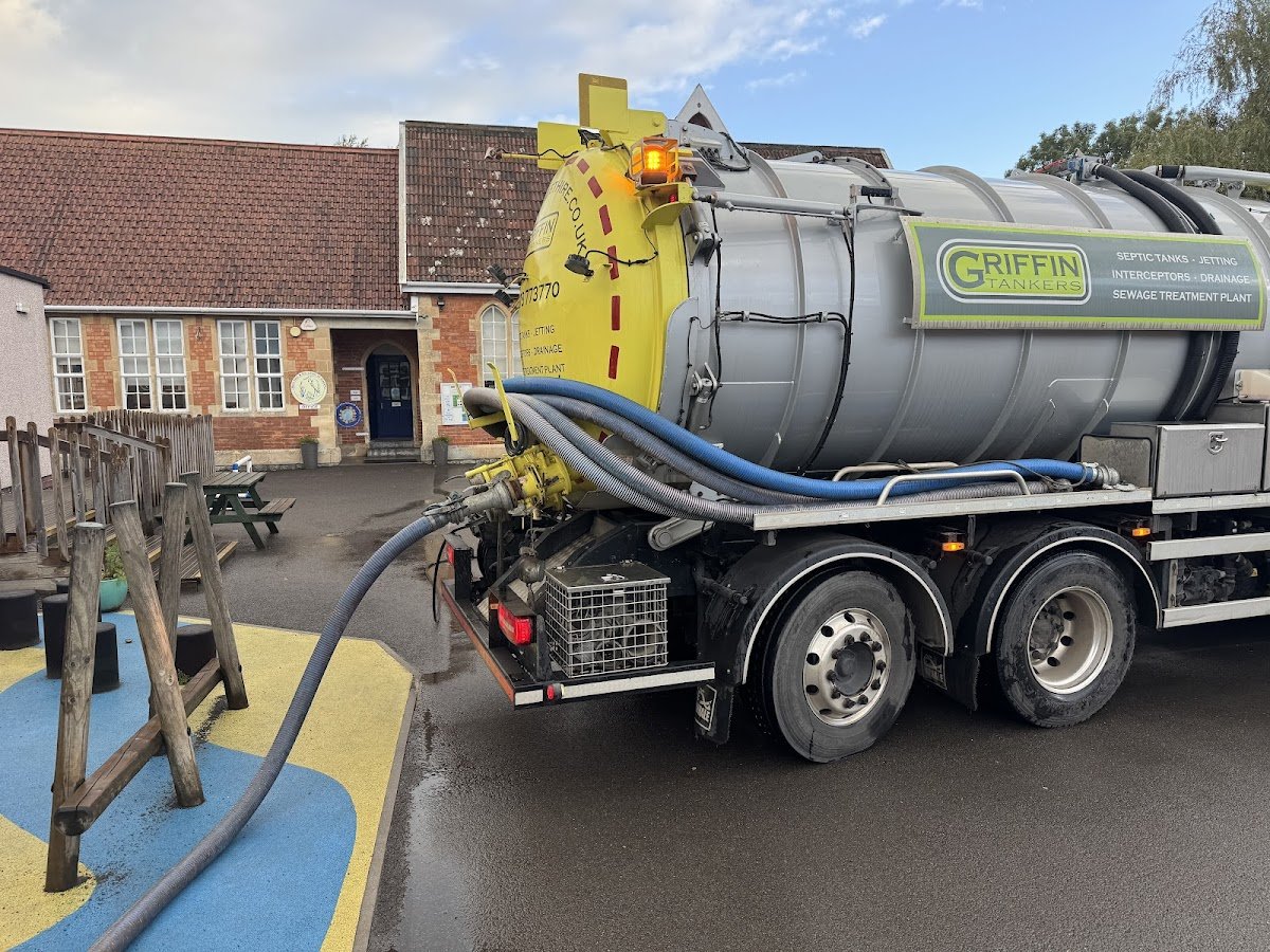 Griffin, Toilets, Tankers, Somerset Bristol Septic Tanks, Drainage, Maintenance, Jetting - Photo 5