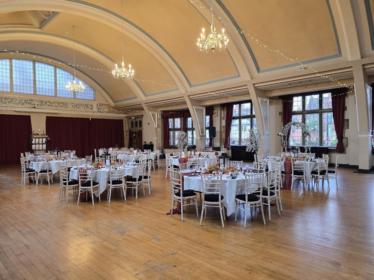 Hulme Hall - Photo 3