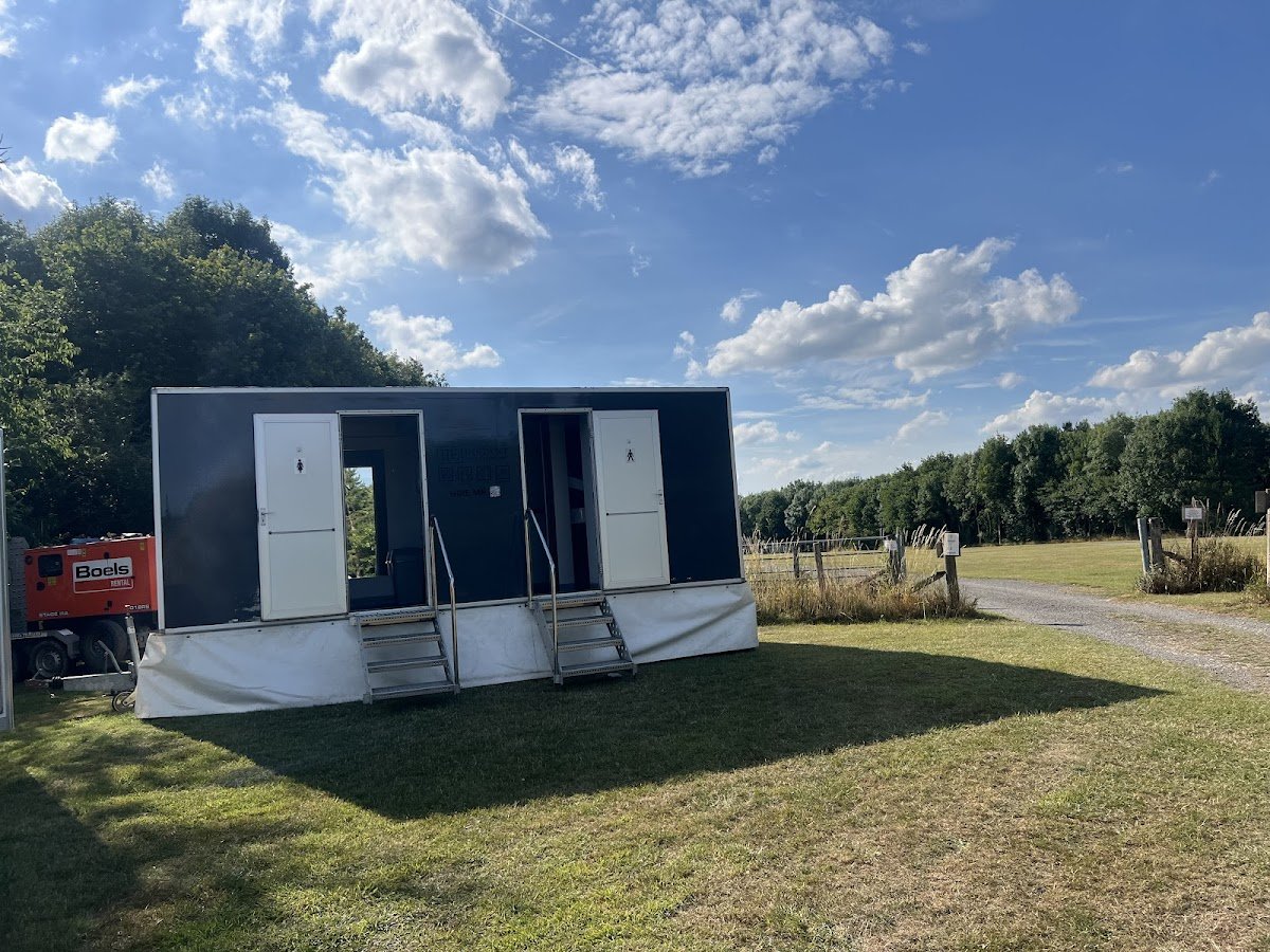 Instant Loos and Event Hire - Photo 3