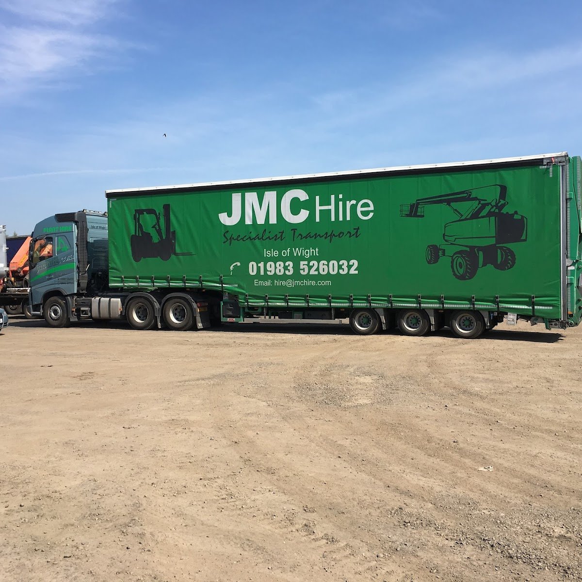 JMC Hire - Photo 2