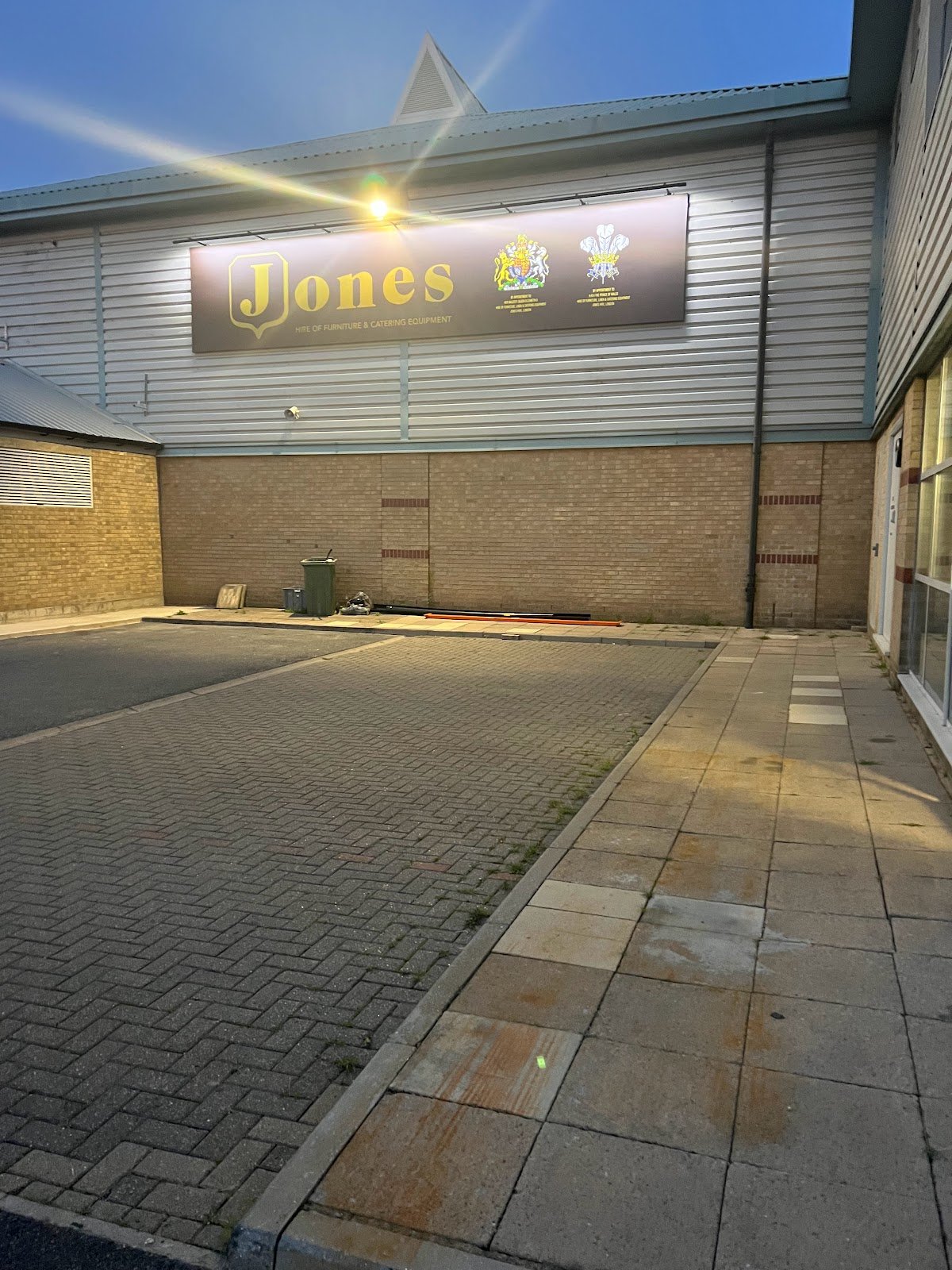 Jones Hire - Photo 3