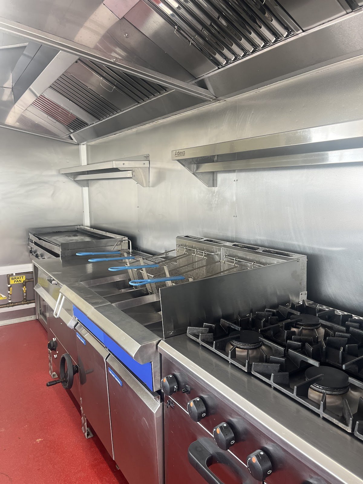 Kitchen Box Trailer Hire - Photo 2