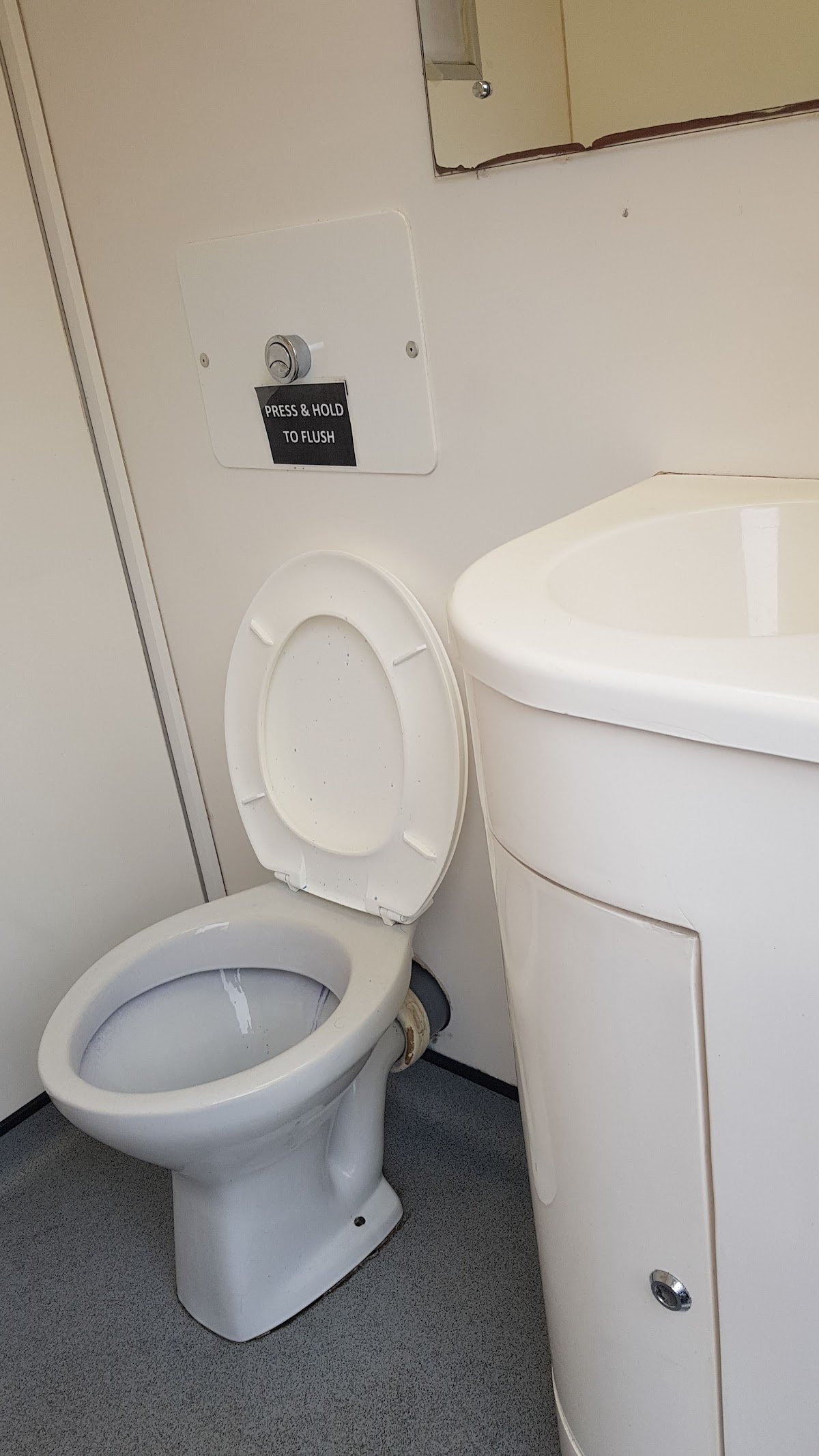 Local Toilet Hire Ltd - Photo 5