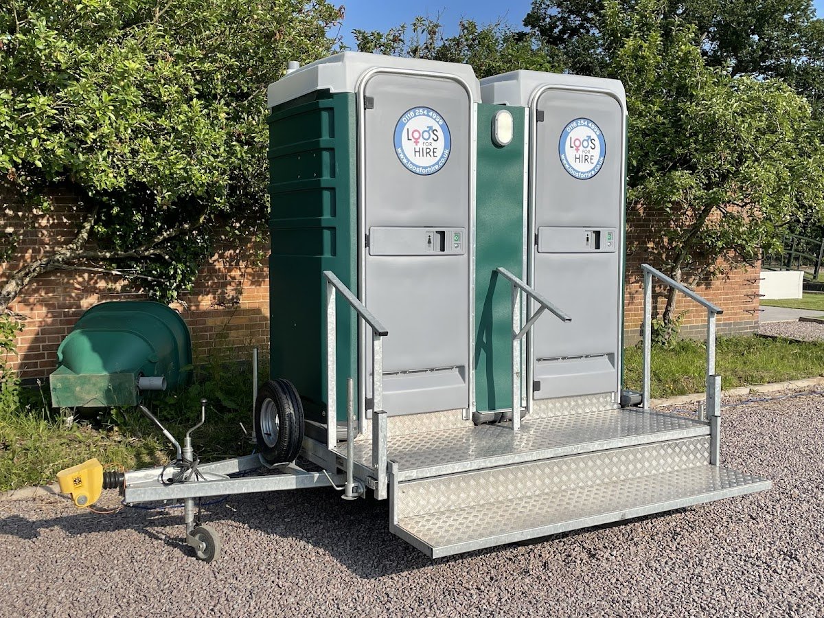 Loos for Hire - Photo 5