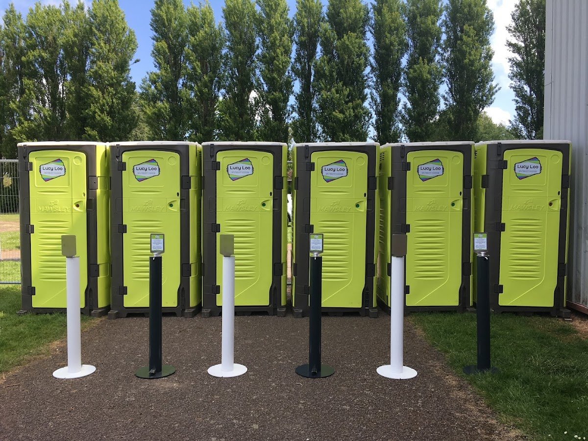 Lucy Loo Hire Ltd - Photo 2