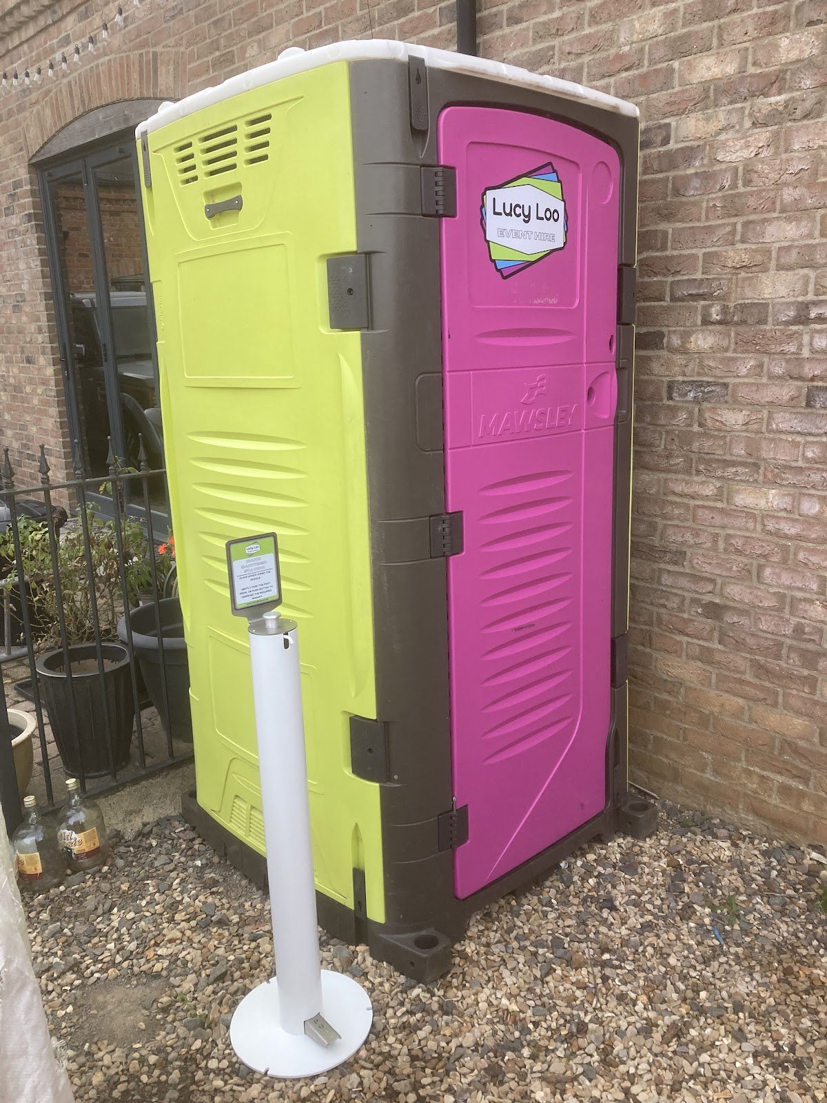 Lucy Loo Hire Ltd - Photo 4