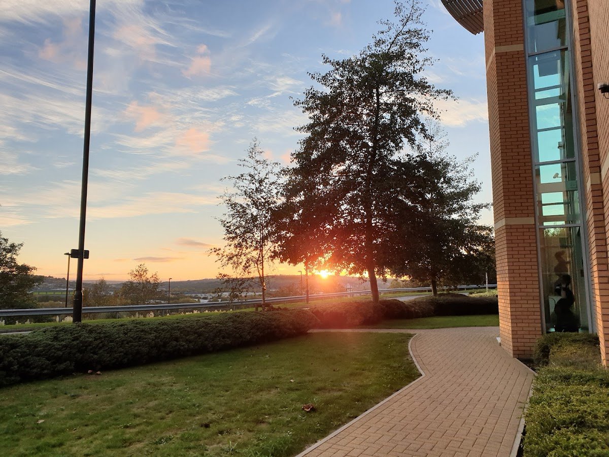 Nixon Hire - Photo 4