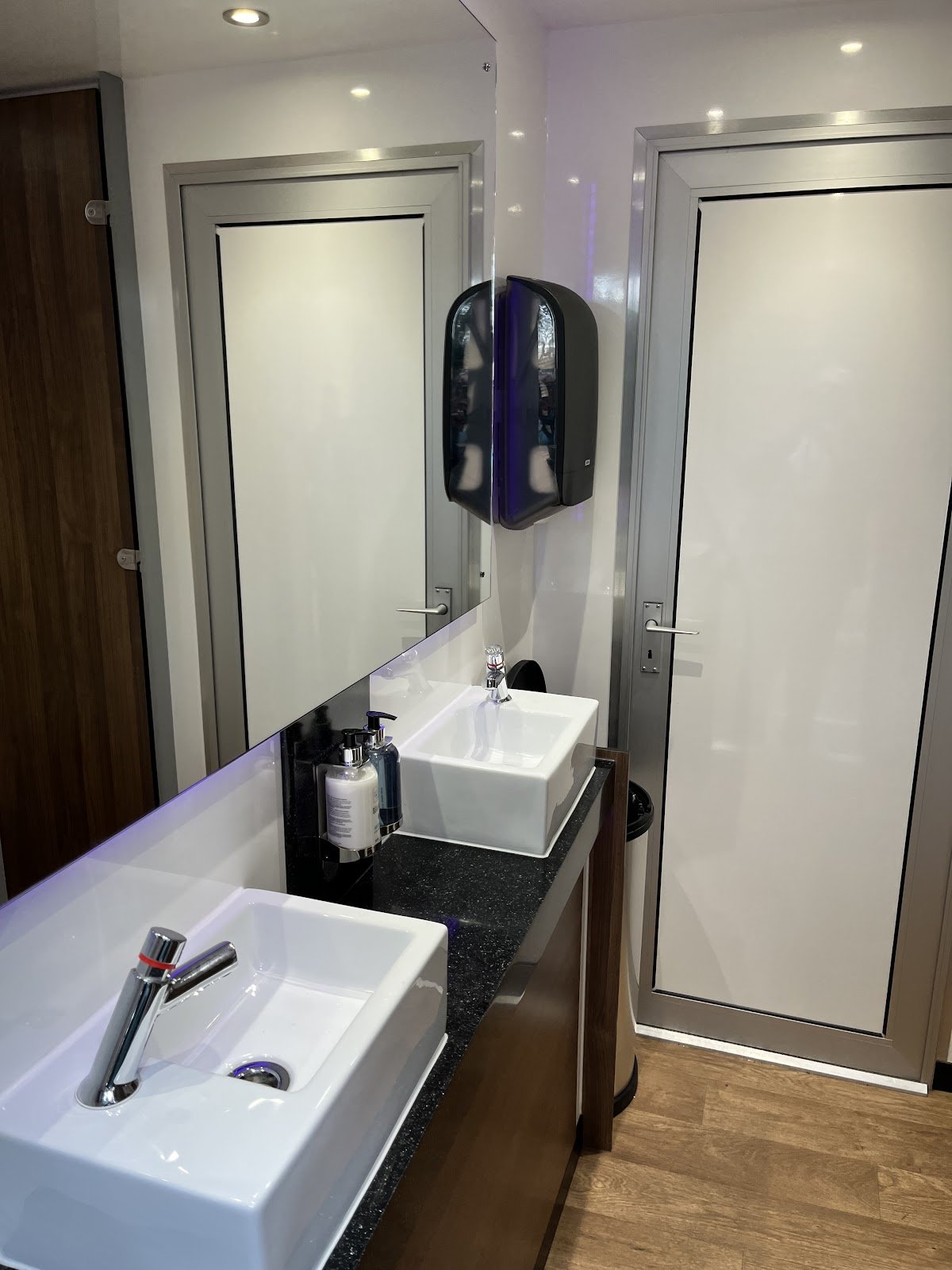 Posh Potties - Luxury Portable Toilet Hire