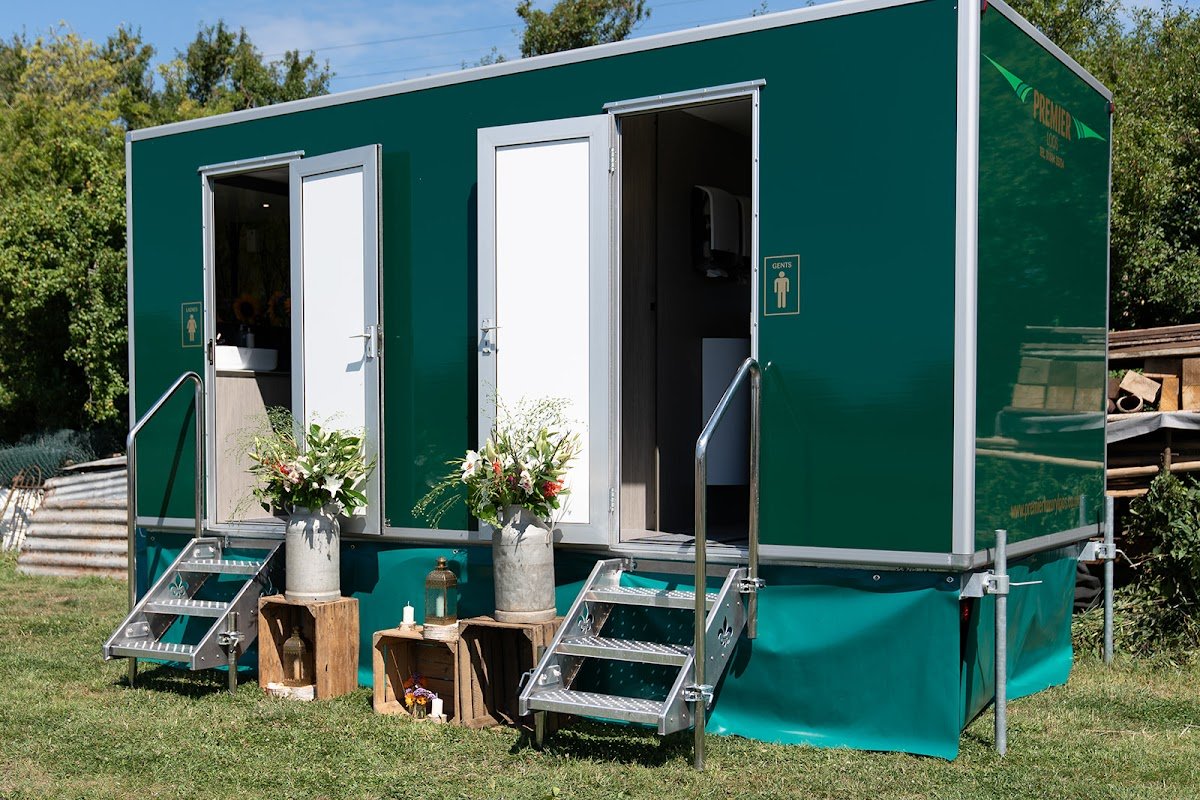 Premier Luxury Loos - Photo 2