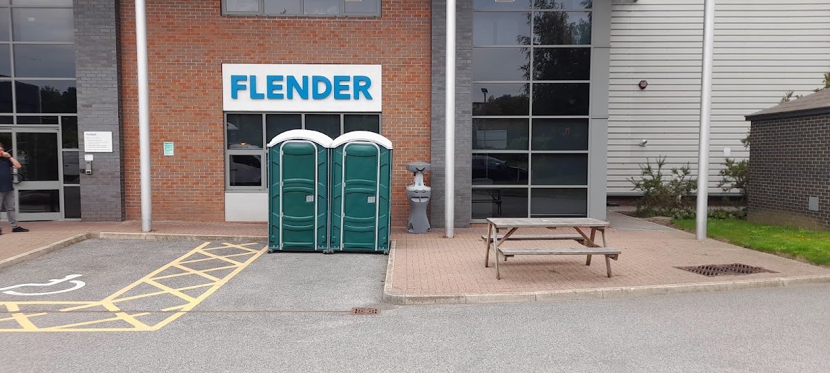 Retrac Toilet Hire - Photo 4