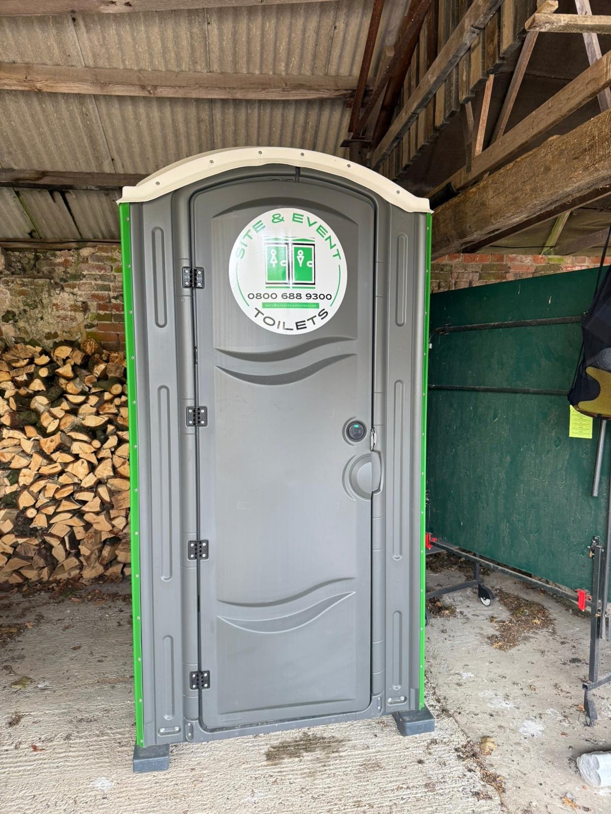 Site and Event Toilets - Photo 4