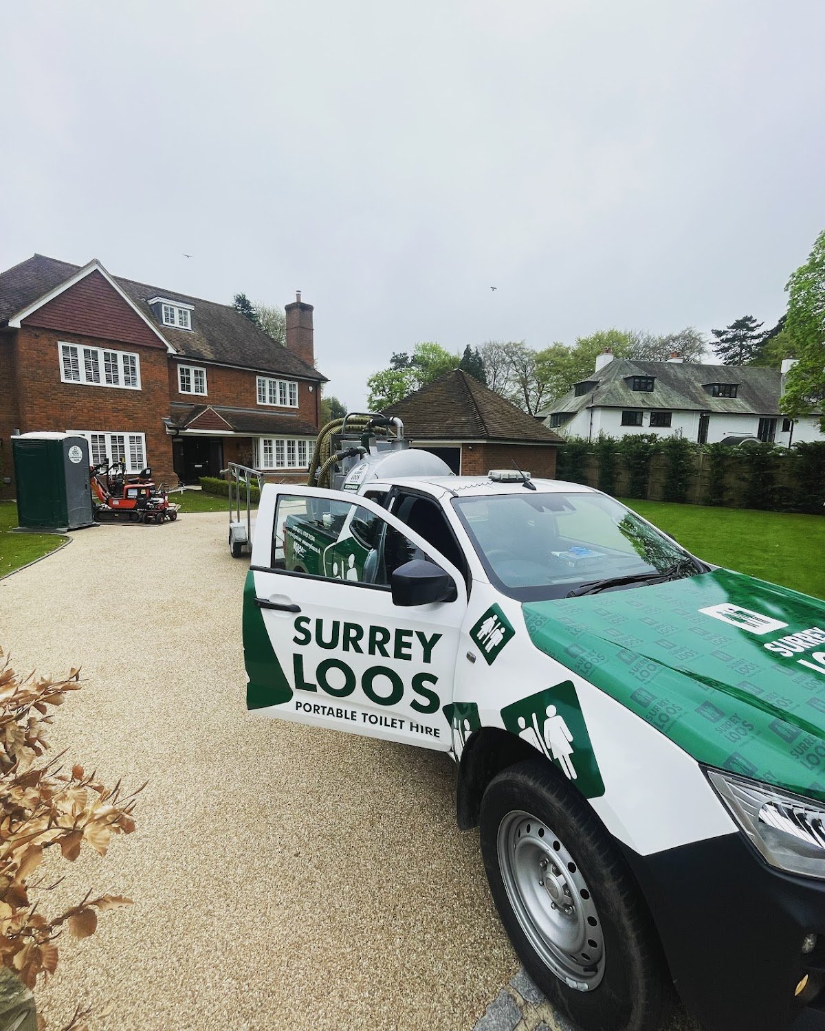 Surrey Loos Portable Toilet Hire - Photo 5