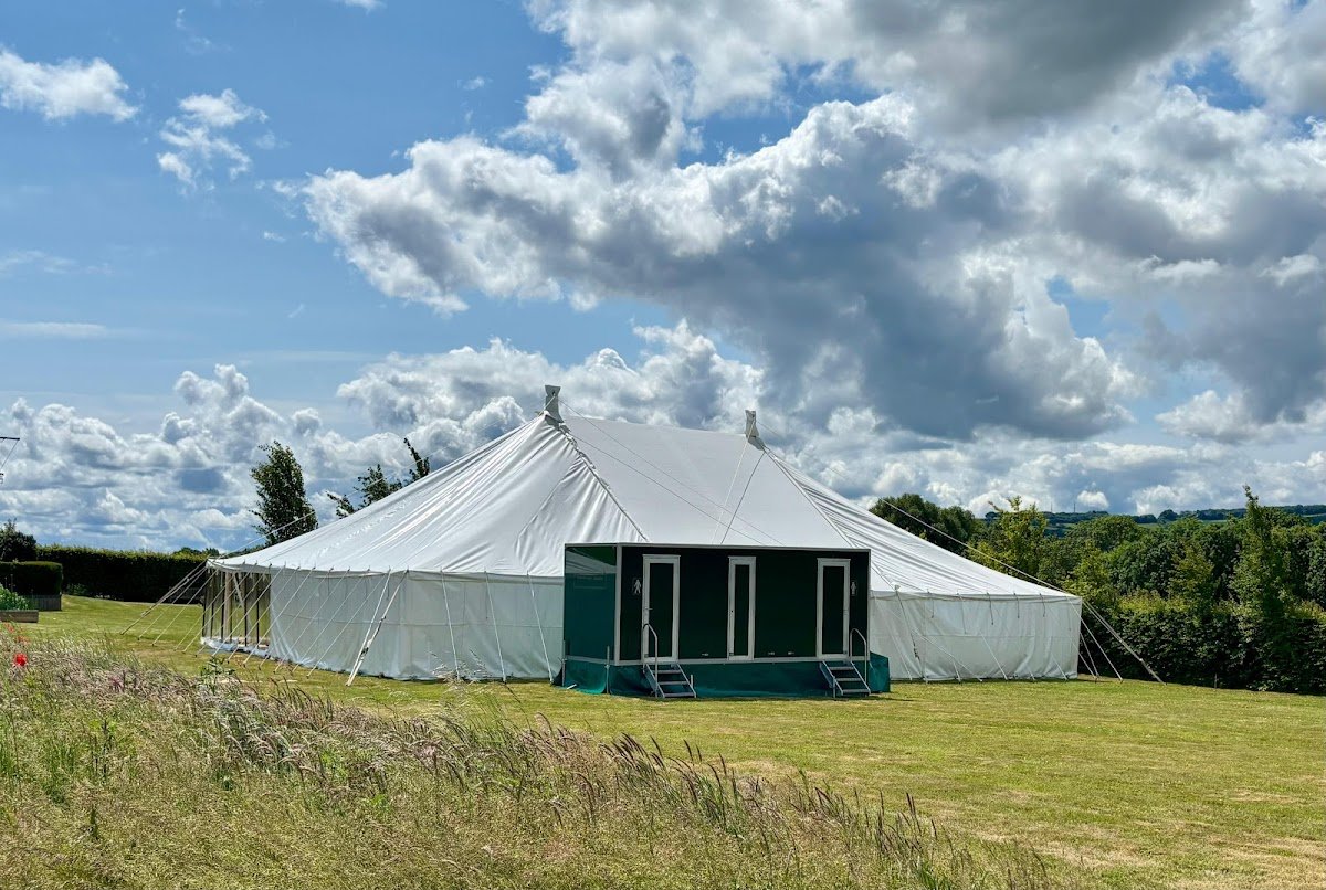 Sweet Pee Luxury Toilet Hire - Photo 3
