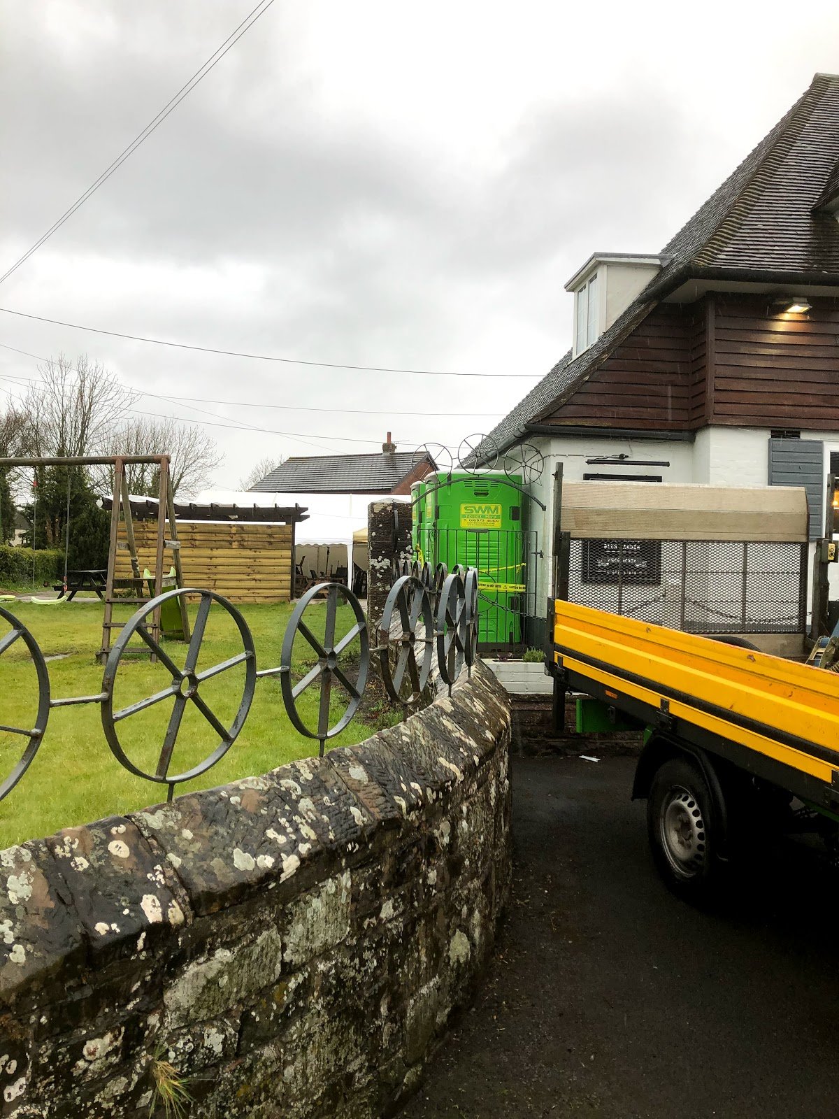 SWM Toilet Hire - Photo 3