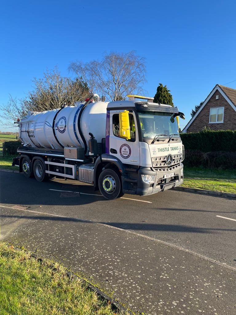 Thistle Loos LTD - Photo 3