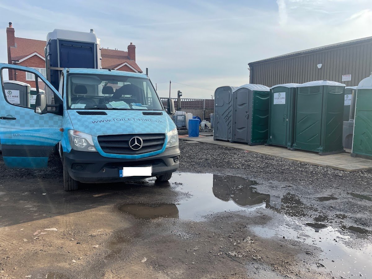 Toilet Hire London - Photo 2