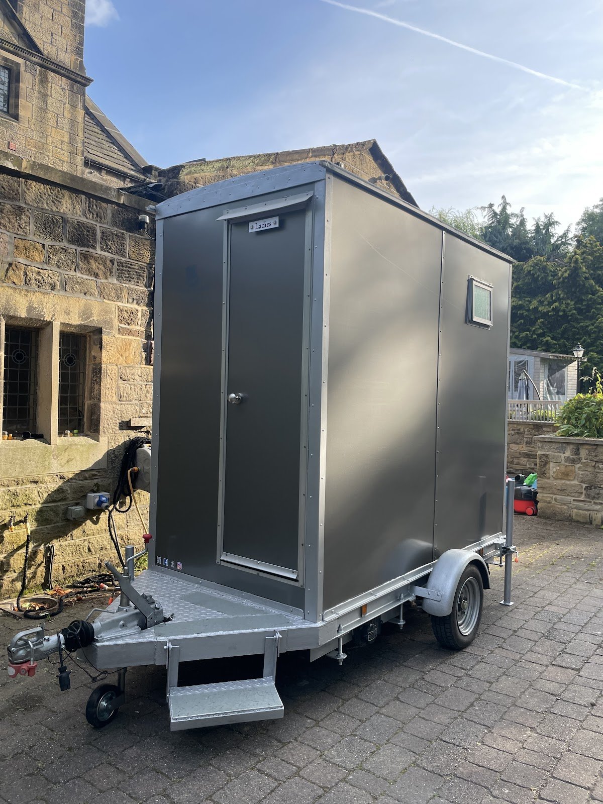 Top Hat Luxury Toilets