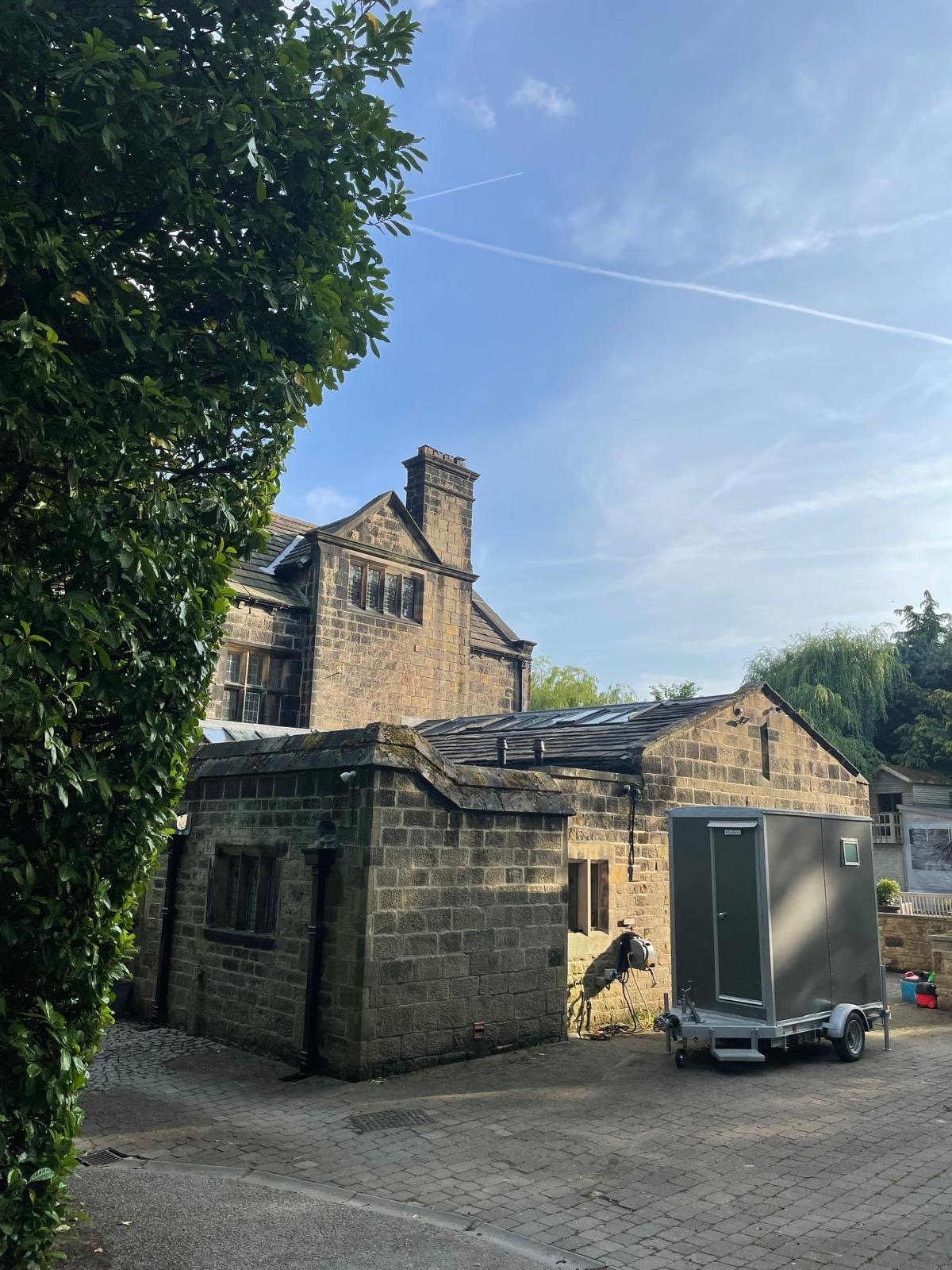 Top Hat Luxury Toilets - Photo 4