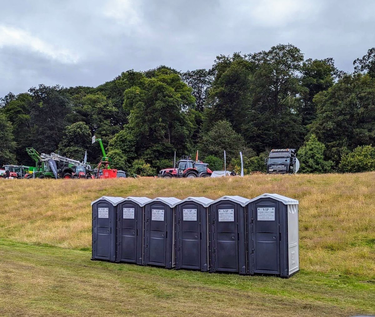 VIP Luxury Toilet Hire - Photo 5